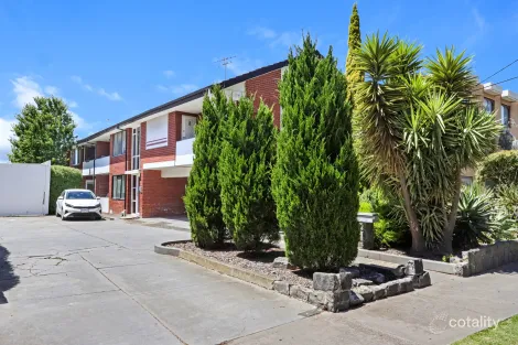 Property photo of 8/97 Cowper Street Footscray VIC 3011