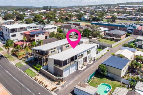Property photo of 23A Beach Road Redhead NSW 2290