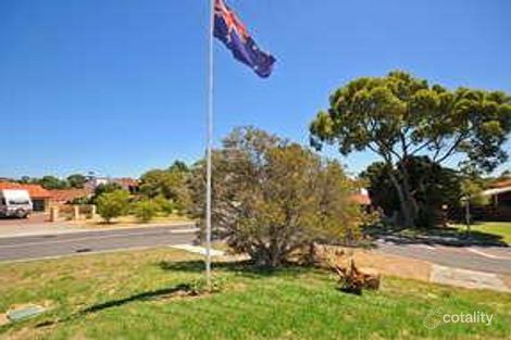 Property photo of 2 Rountree Way Marmion WA 6020