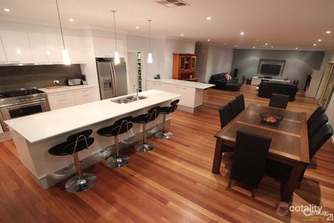 Property photo of 8 Nancy Close Cameron Park NSW 2285