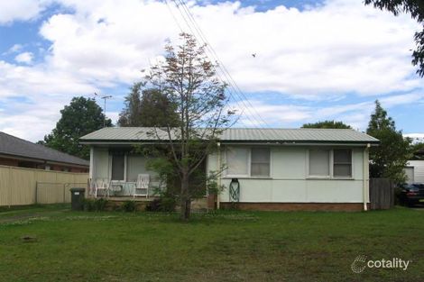 16 Facey Cres, Lurnea, NSW 2170