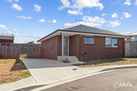 2/43-47 Faraday St, Ravenswood, TAS 7250