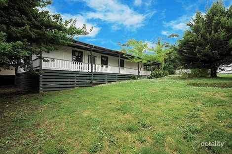 Property photo of 3 Barrowby Avenue Woori Yallock VIC 3139