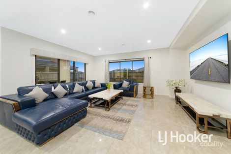 Property photo of 22 Marshy Avenue Cranbourne East VIC 3977