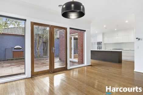 Property photo of 14 Norfolk Avenue Lake Gardens VIC 3355