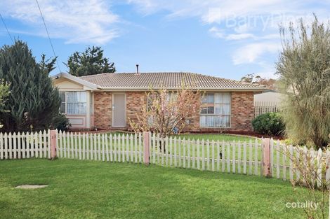 Property photo of 3 Newark Close Werribee VIC 3030