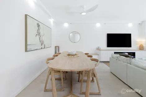 Property photo of 2/3554 Main Beach Parade Main Beach QLD 4217