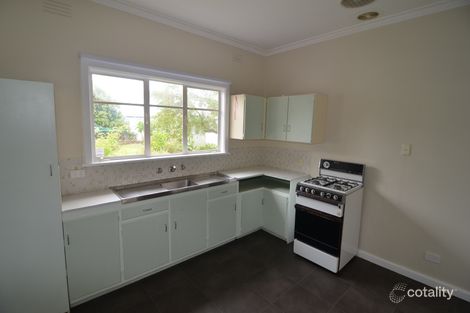 Property photo of 11 Little Avenue Hamlyn Heights VIC 3215