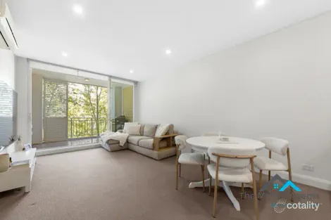 Property photo of 202/50 Peninsula Drive Breakfast Point NSW 2137