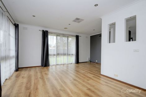 Property photo of 5 Mayune Court Cranbourne VIC 3977