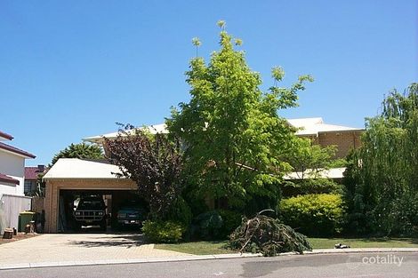 17 Glasnevin Ct, Waterford, WA 6152