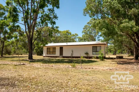 3 Clifford Ave, Emmaville, NSW 2371