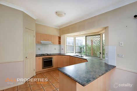 Property photo of 10 Crediton Place Forest Lake QLD 4078