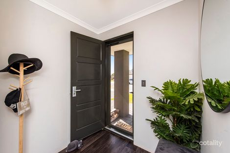 Property photo of 16 Shepparton Boulevard Byford WA 6122
