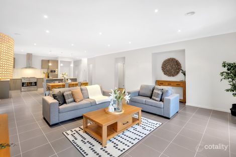 Property photo of 10 Heathcote Retreat Caroline Springs VIC 3023