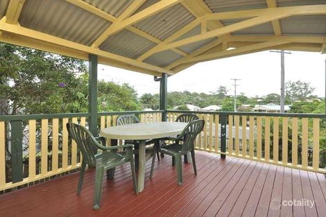 26 Birdwood Rd, Holland Park West, QLD 4121