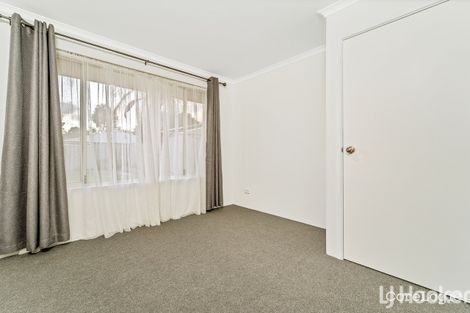 Property photo of 45 Flowerwood Way Huntingdale WA 6110