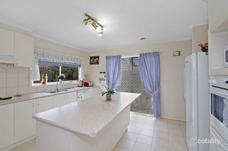 Property photo of 8 Mitchell Court Berwick VIC 3806