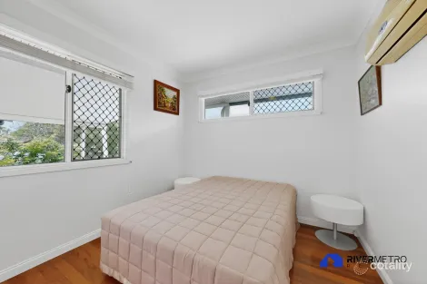 Property photo of 74 Penarth Street Runcorn QLD 4113