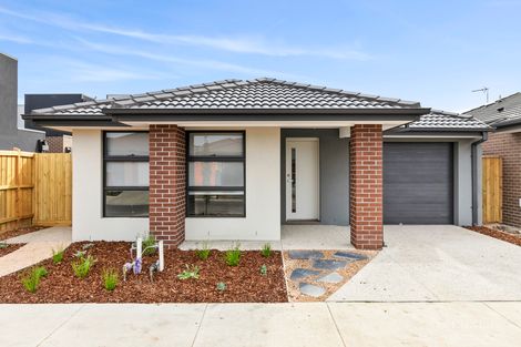 28 Holley Cres, Armstrong Creek, VIC 3217