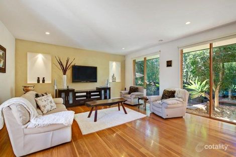 Property photo of 71 Springthorpe Boulevard Macleod VIC 3085