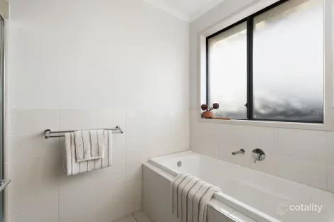 Property photo of 8 Dalkeith Avenue Dover Gardens SA 5048