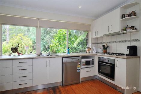 Property photo of 18 Old Monbulk Road Belgrave VIC 3160