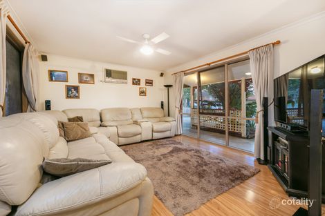 Property photo of 13 Magdalena Place Berwick VIC 3806