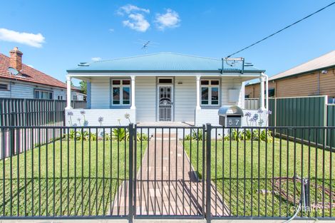 57 Fitzroy St, Mayfield, NSW 2304
