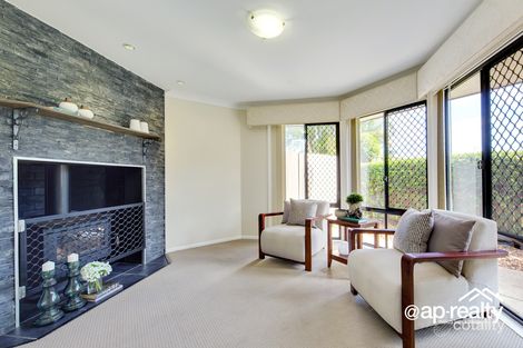 Property photo of 33 Tenterfield Place Forest Lake QLD 4078