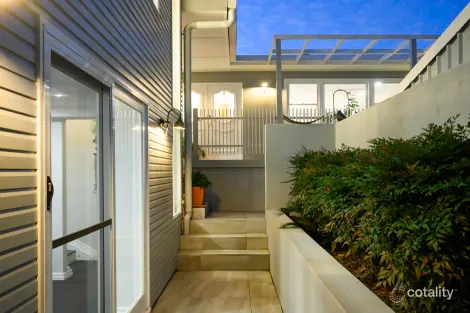 Property photo of 3 Baird Street Eastern Heights QLD 4305