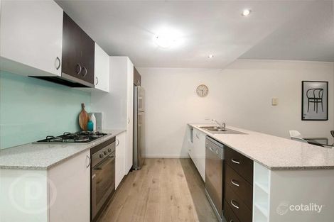 Property photo of 1/95 Clarence Road Indooroopilly QLD 4068