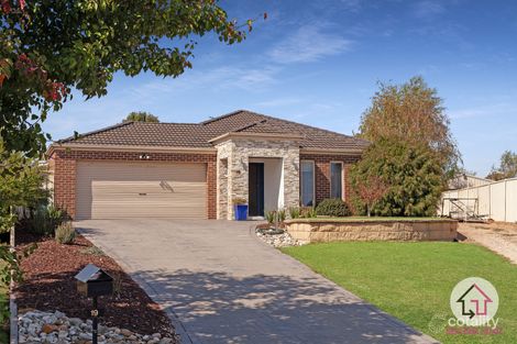 Property photo of 19 Golden Elm Court Kilmore VIC 3764