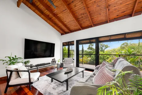 Property photo of 808 Cavendish Holland Park QLD 4121