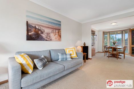 Property photo of 8 Banksia Place Wattle Grove NSW 2173