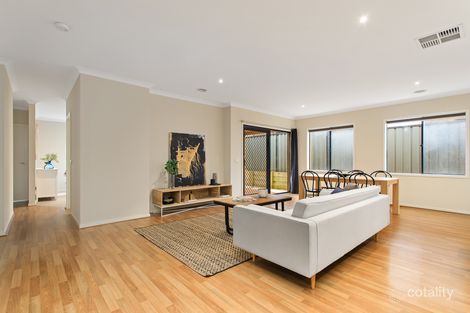 Property photo of 53 Ben Loman Circuit Craigieburn VIC 3064