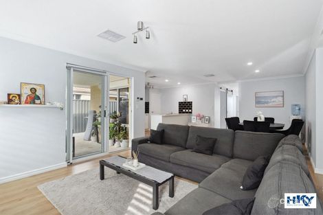 Property photo of 6 Kinder Street Aveley WA 6069