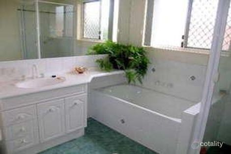 Property photo of 11 Lilly Pilly Place Noosaville QLD 4566