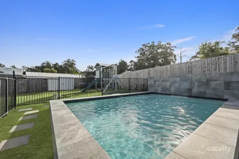 Property photo of 9 Eumeralla Crescent Landsborough QLD 4550