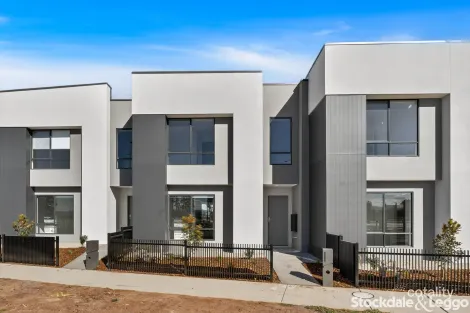 Property photo of 8 Cupola Walk Truganina VIC 3029