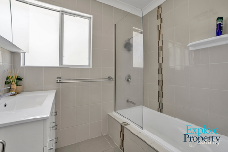 Property photo of 17 Lodwick Close Gracemere QLD 4702