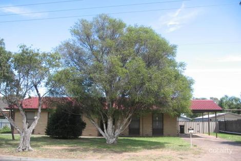 4 Lester St, Hope Valley, SA 5090