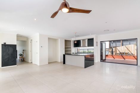 Property photo of 6/7 Plantation Place Mackenzie QLD 4156