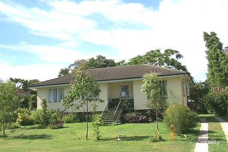 6 Sean St, Riverview, QLD 4303