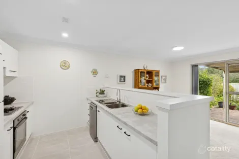 Property photo of 2/15 Coraki Close Ourimbah NSW 2258