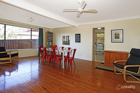 Property photo of 4 Larool Place Engadine NSW 2233