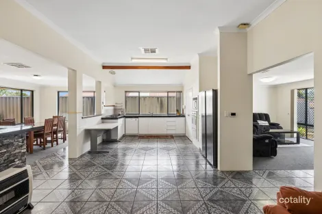 Property photo of 43 Dongara Circle Jane Brook WA 6056