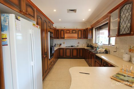 Property photo of 3 Telford Place Prairiewood NSW 2176