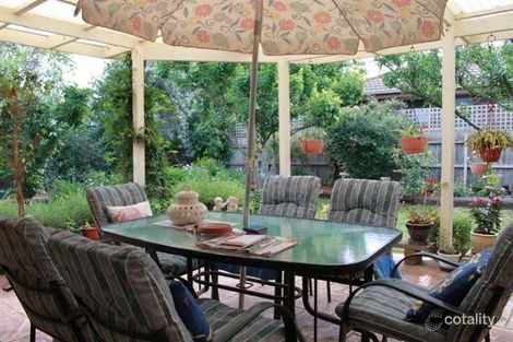 Property photo of 2 Tania Court Carrum Downs VIC 3201