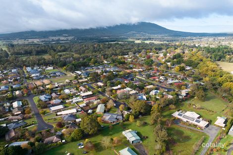 Property photo of 7 Collis Place Woodend VIC 3442